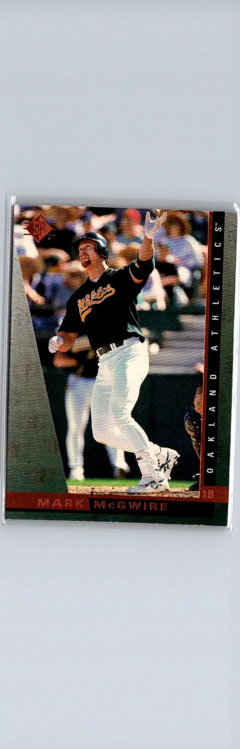 Baseball trading card featuring Mark McGwire in Oakland Athletics uniform 1997 SP #130