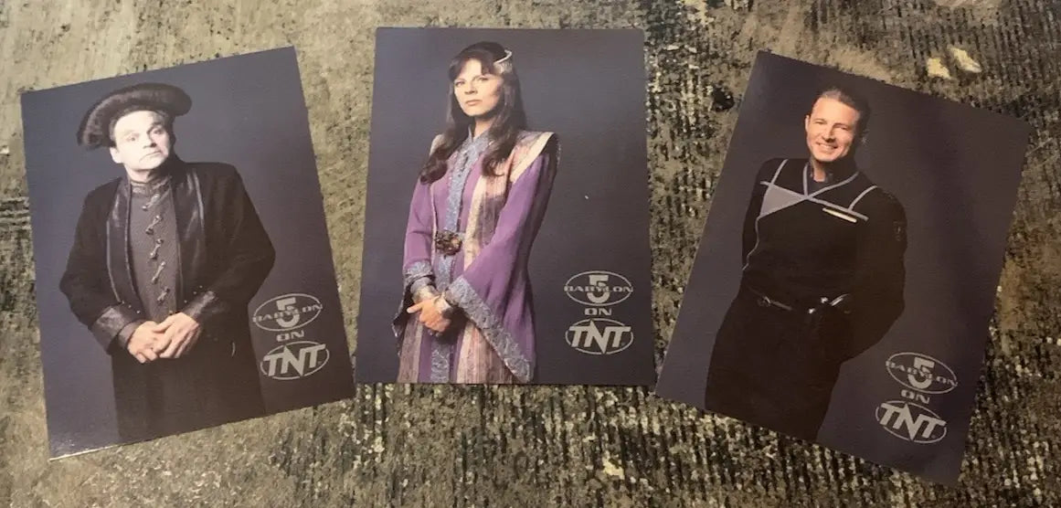 1997 Turner Babylon 5 promo glossy postcard set featuring Cotto, Sheridan, and Delenn