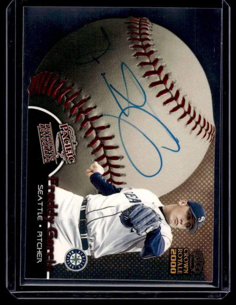 Signed Freddy Garcia baseball on 2000 Pacific Crown Royale card featuring St. Louis Cardinals