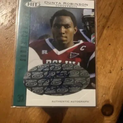 Dunta Robinson autographed football card from Sage Hit Emerald series featuring South Carolina Falcons