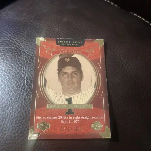 Tom Seaver baseball card from 2004 Upper Deck Sweet Spot Classic #156 /1975