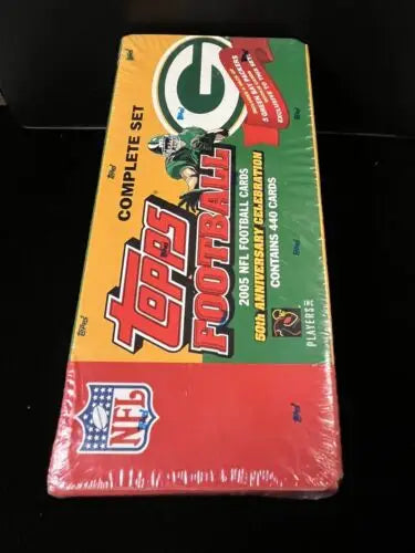Sealed 2005 Topps Football complete set box with Green Bay Packers Rookies Aaron Rodgers