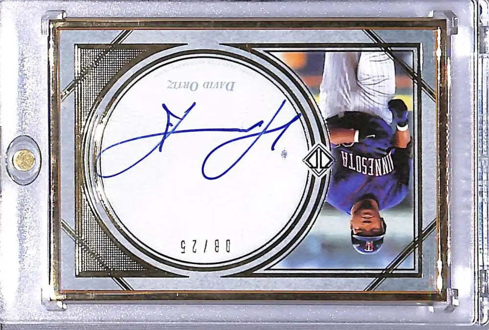 David Ortiz autographed baseball card from 2018 Topps Transcendent featuring Minnesota Twins signature