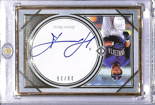 David Ortiz autographed baseball card from 2018 Topps Transcendent featuring Minnesota Twins signature