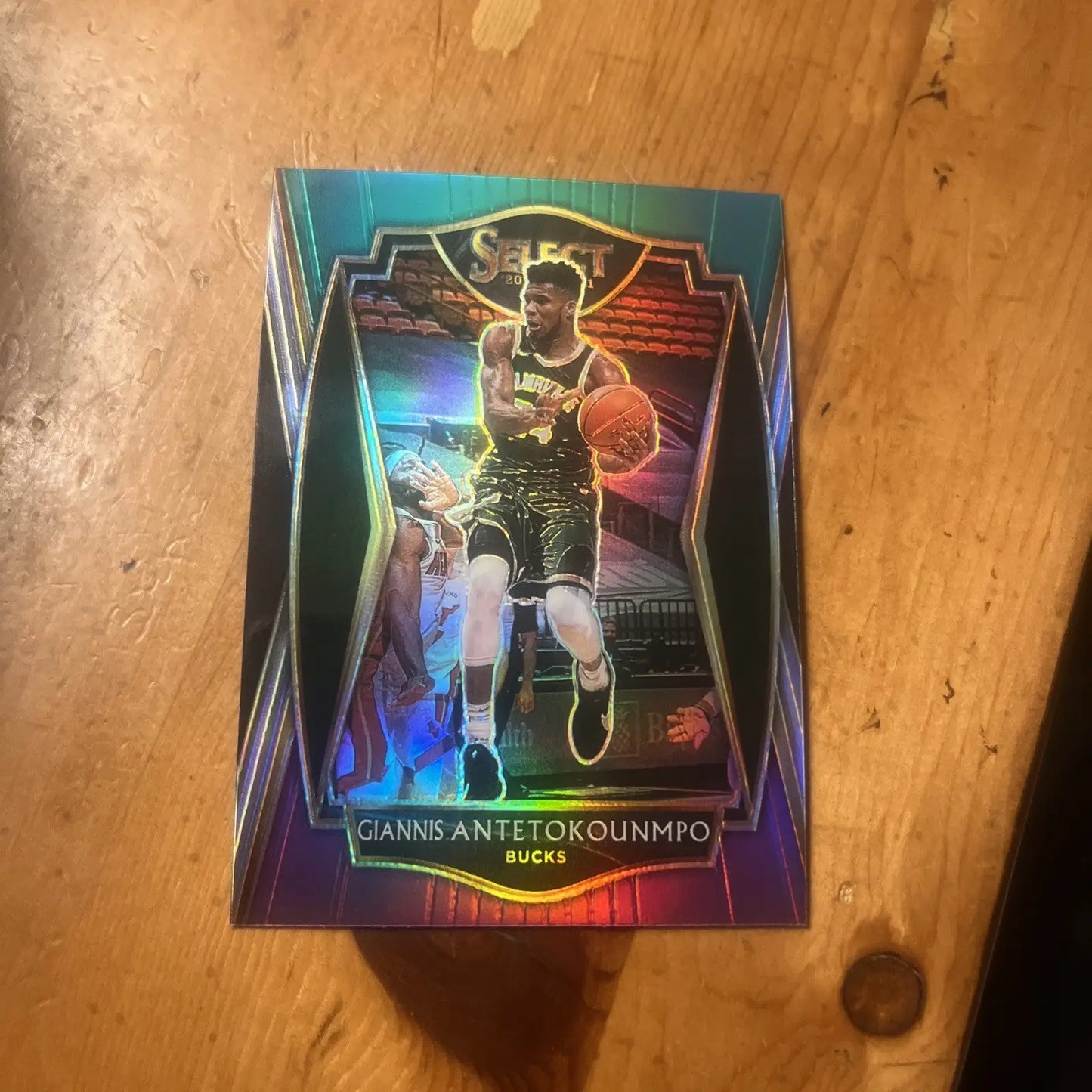 Giannis Antetokounmpo 2020 Panini Select Premier Green White Purple sports trading card
