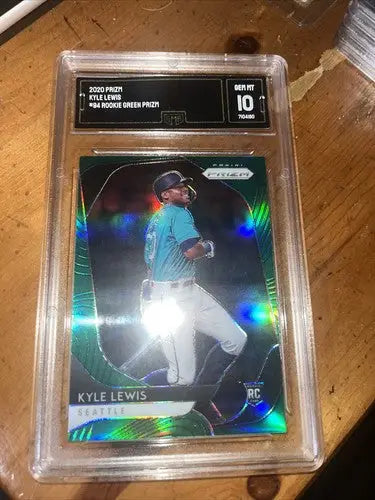 Graded Kyle Lewis Rookie Card 2020 Prizm GMA 10 with 6 Color Wave design