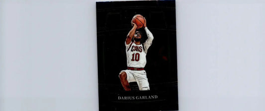Darius Garland basketball card from 2021-22 Panini Select Blue Prizms collection