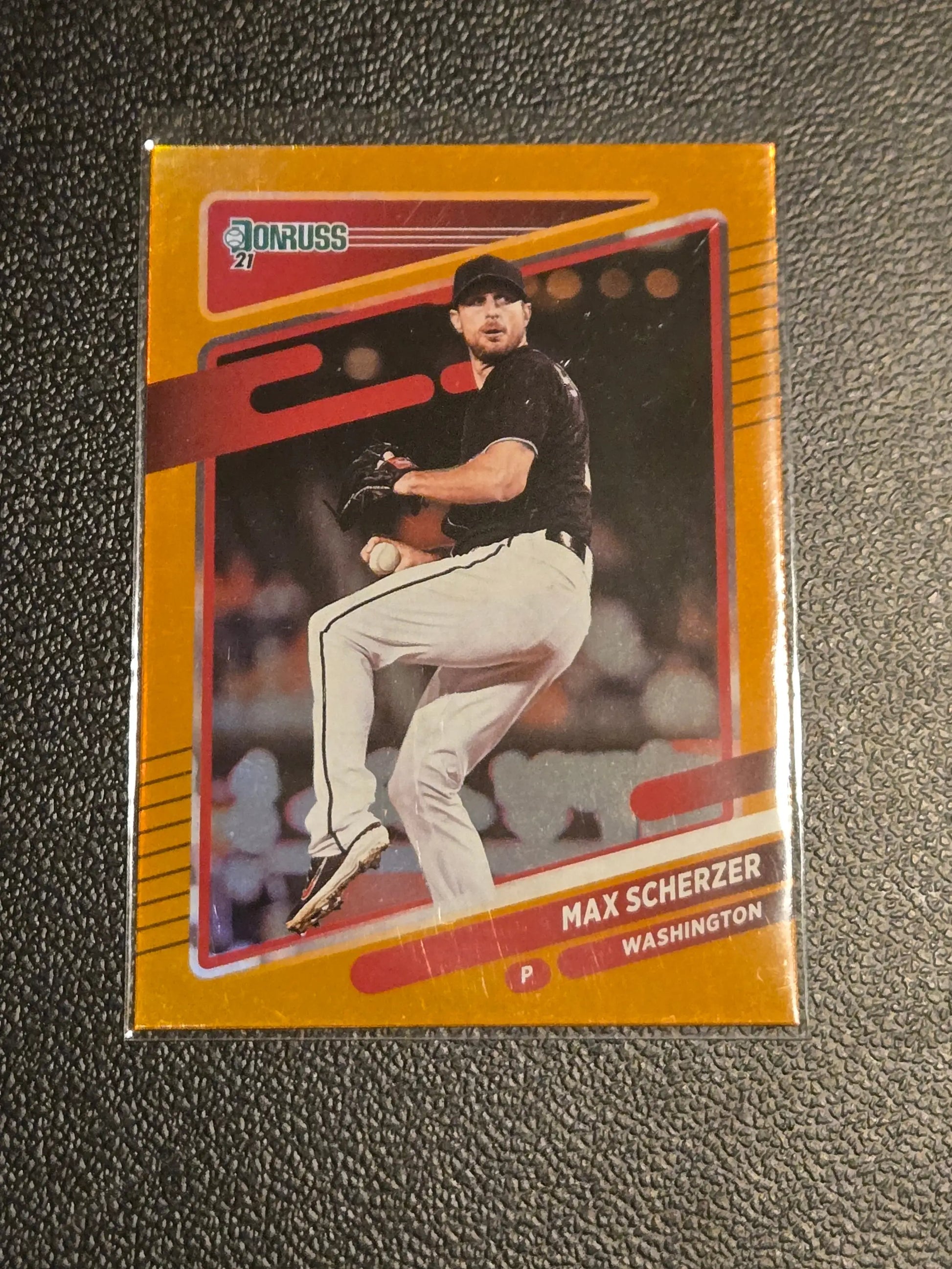2021 Donruss Max Scherzer baseball card 206b Max Scherzer Holo Orange collectible
