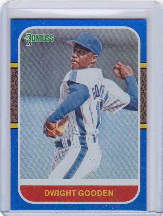 Baseball card of Dwight Gooden in New York Mets uniform from Panini Donruss Holo