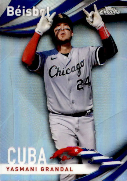 Chicago White Sox Yasmani Grandal baseball card in gray uniform pointing upward