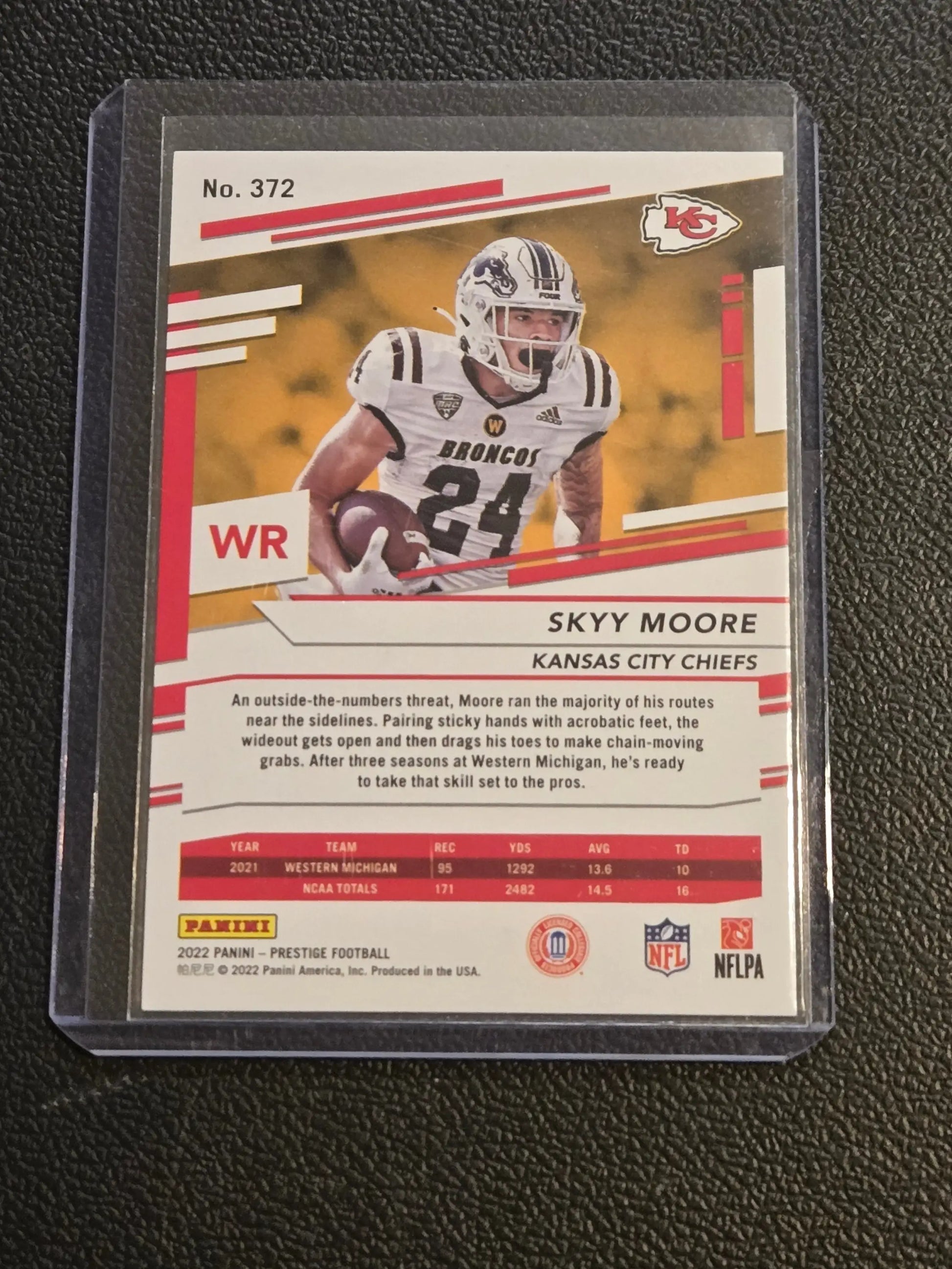 2022 Panini Prestige Skyy Moore Xtra Points Diamond football trading card Kansas City Chiefs