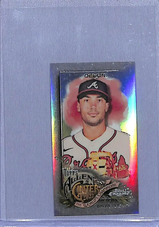 Baseball trading card of Matt Olson in chrome mini refractor for Atlanta Braves