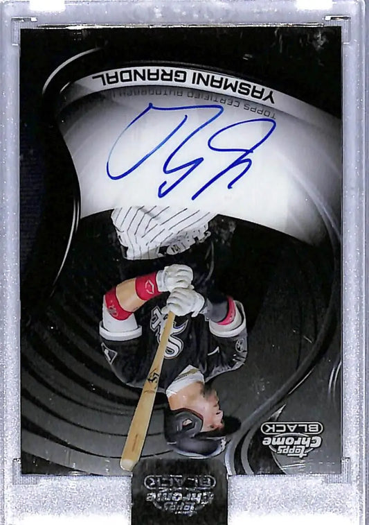Autographed Yasmani Grandal Chicago White Sox baseball card from 2022 Topps Chrome Black