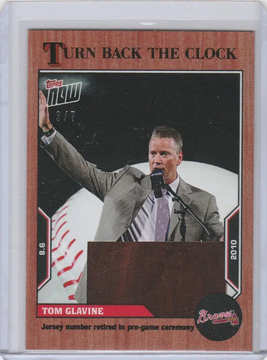 Baseball trading card of Tom Glavine speaking at a podium in Topps Turn Back the Clock Cherry Parallel