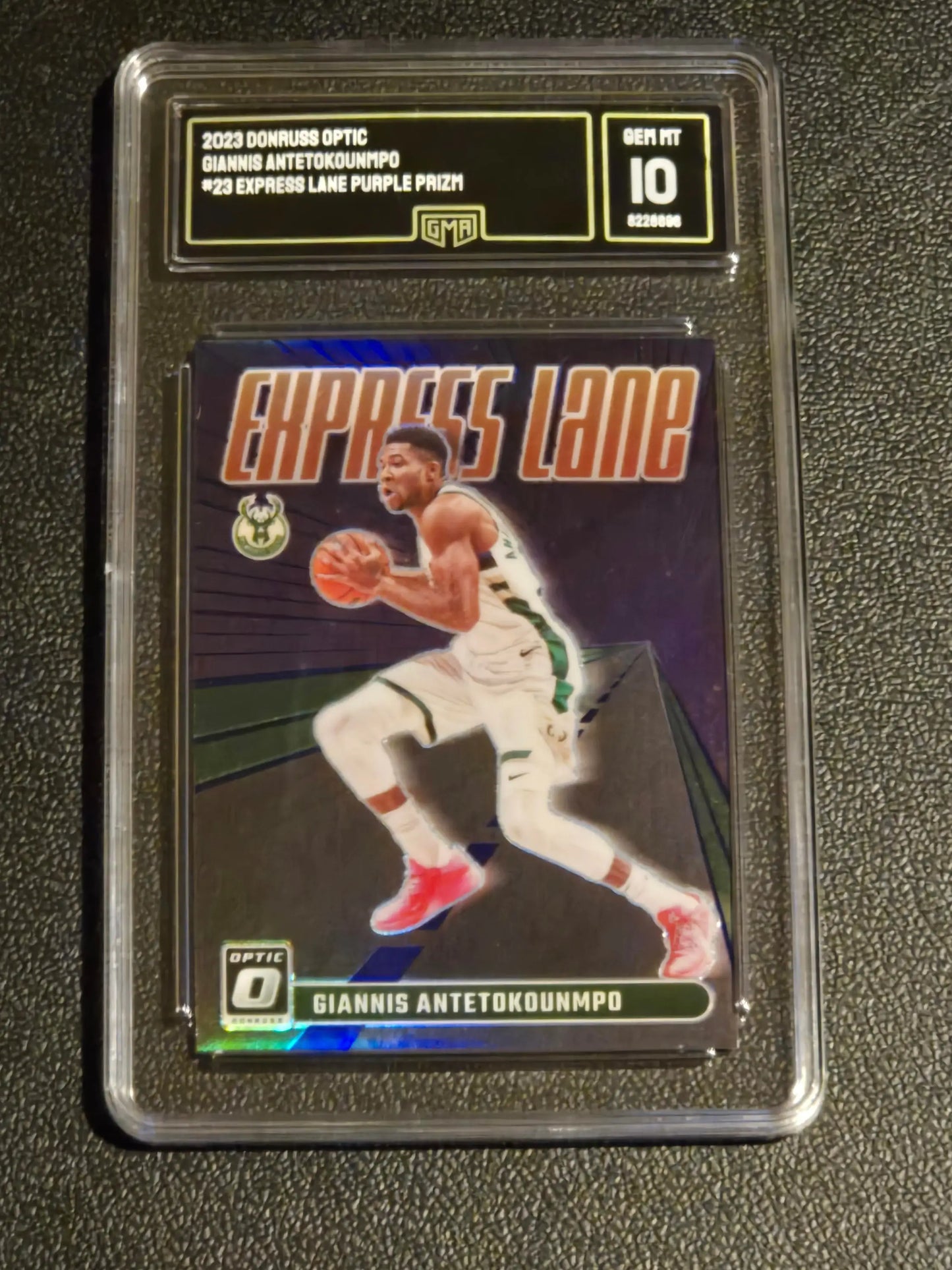 2023-24 Donruss Optic #23 Giannis Antetokounmpo Express Lane Purple GMA 10 - Sports Card