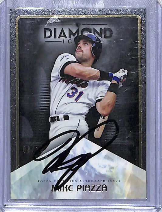 Mike Piazza autographed baseball card from 2023 Topps Diamond Icons collection