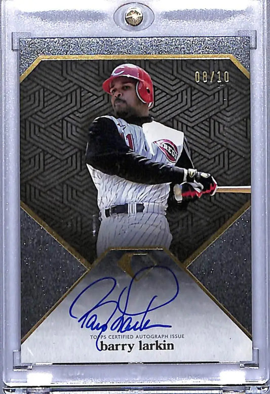 Barry Larkin autographed baseball card from Topps Diamond Icons featuring Cincinnati Reds logo