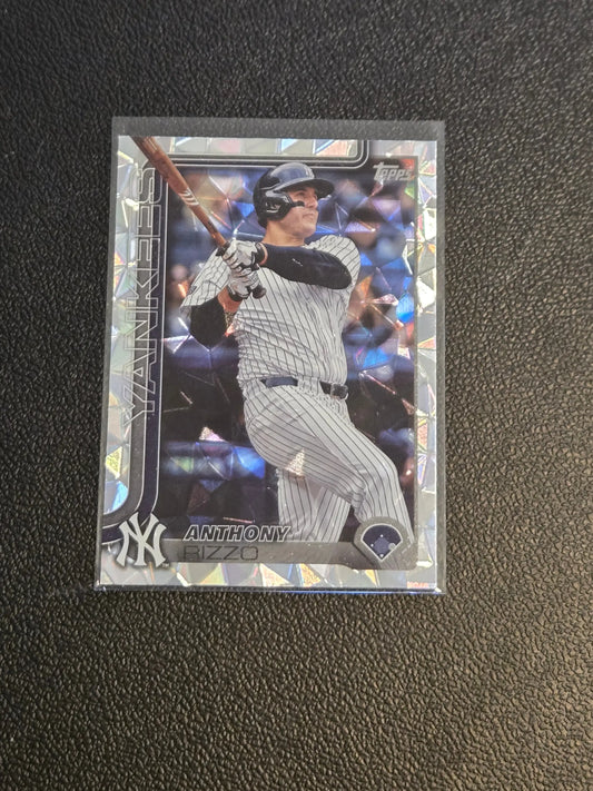 Anthony Rizzo Diamante baseball card from 2025 Topps Rizzo Diamante Foil series