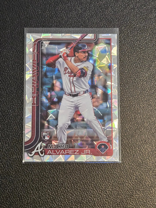 Baseball trading card of Nacho Alvarez Jr. in 2025 Topps Diamante Foil series