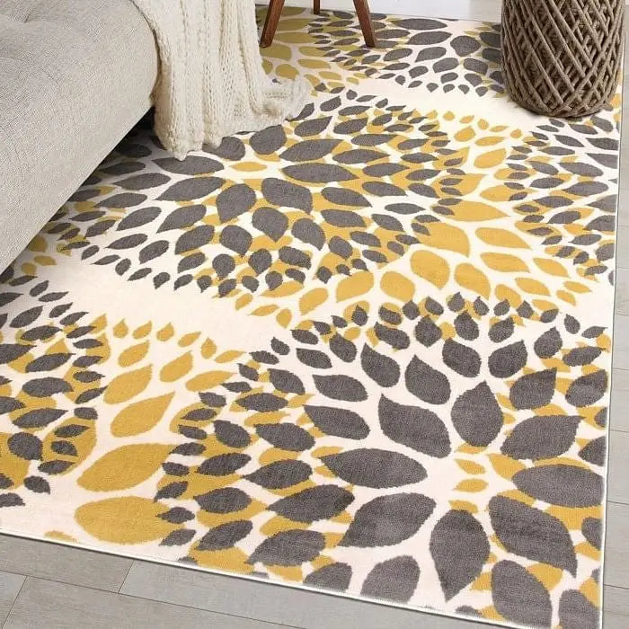 5’ x 7’ Grey Yellow Floral Woven Stain Resistant Polypropylene Area Rug - Rugs