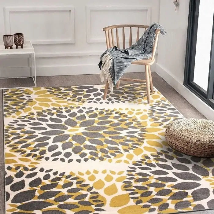 5’ x 7’ Grey Yellow Floral Woven Stain Resistant Polypropylene Area Rug - Rugs