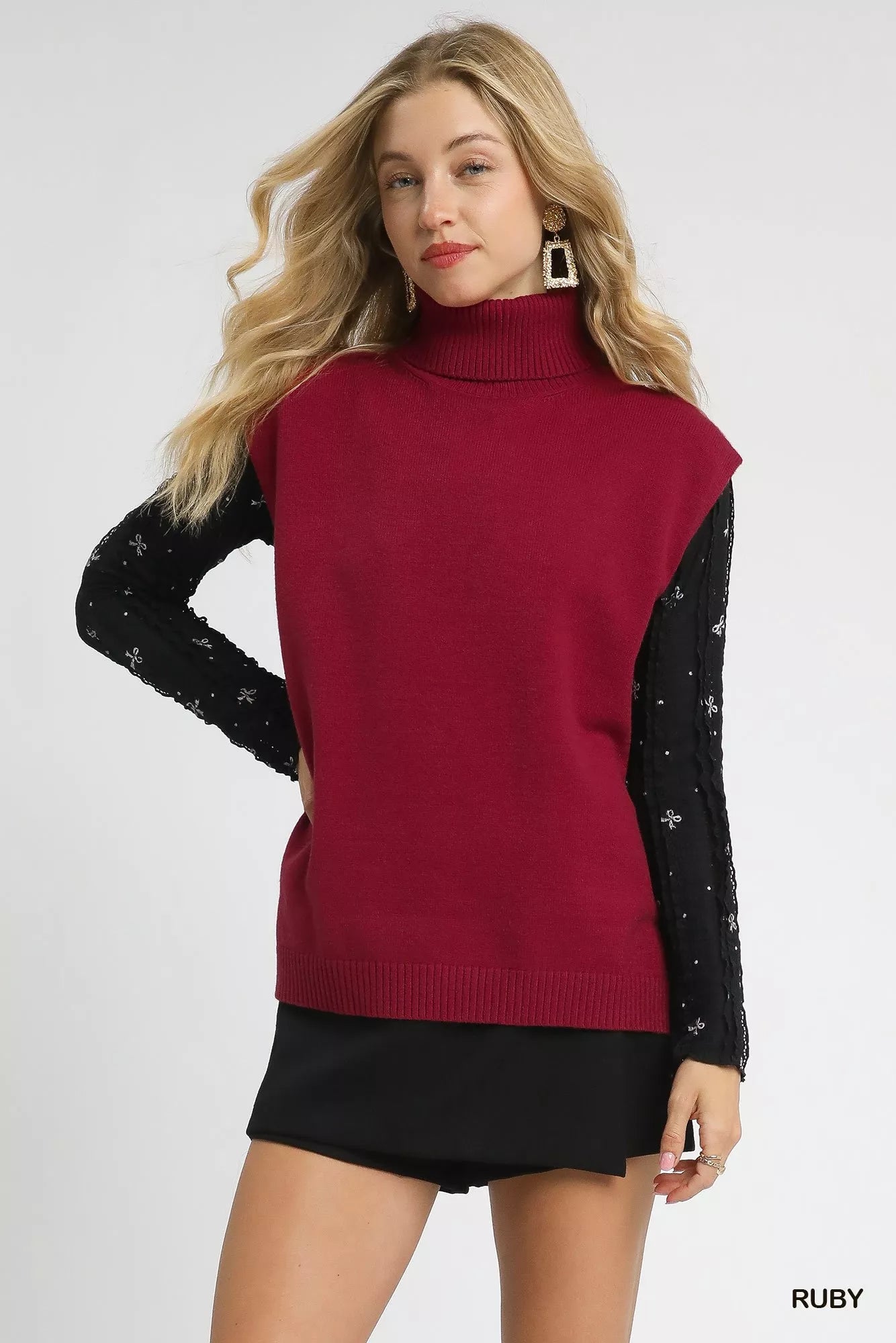 Umgee High-Low Turtleneck Sleeveless Sweater Top