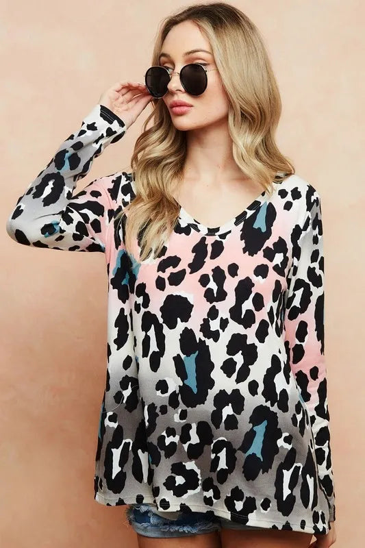 BiBi Gradation Leopard Print Soft Knit Deep U Neck Top