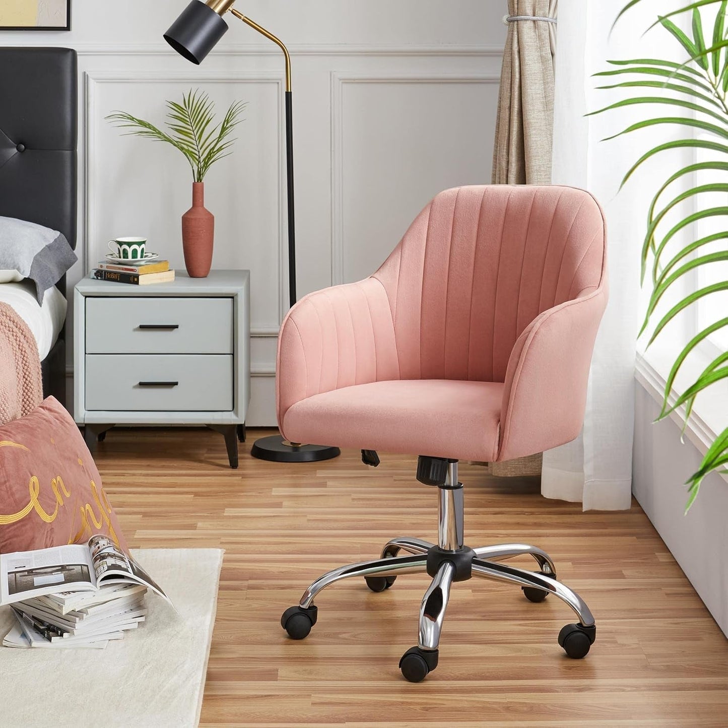 Pink Desk Chair Cute Office Chair Velvet Vanity Chair Desk Chair Comfy Modern Aesthetic Accent Chair Height Adjustable 360° Swivel Computer Chair for Bedroom-3