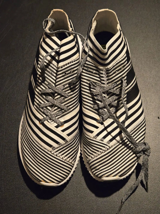 Black and white striped adidas sneakers mens slip-on athletic shoes with gray laces