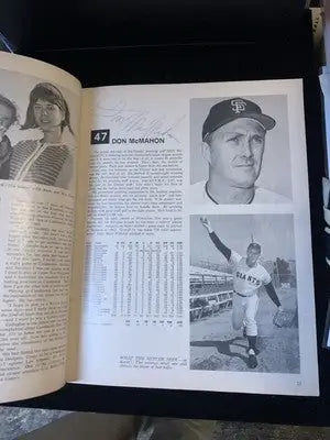AUTO 1971 San Francisco Giants Yearbook Mays McCovey Marichal 24 Signatures JSA
