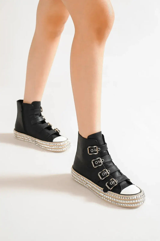 Beast Fashion Multi-Buckle Straps Studded Platform Sneakers - Black / 5.5