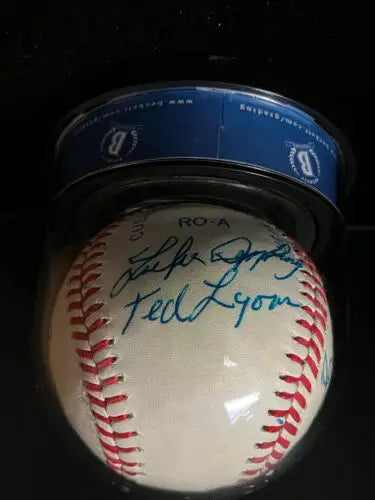 Autographed Bibb Falk Signed Baseball in container, Chicago White Sox memorabilia