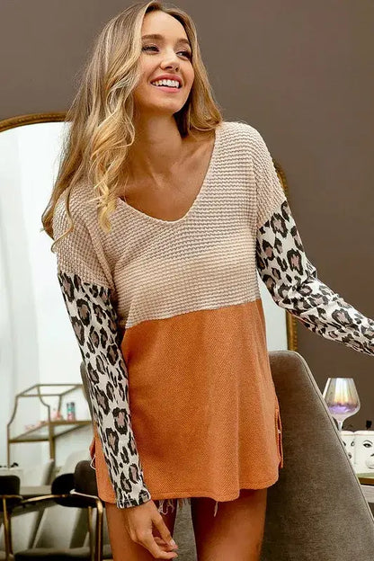 BiBi Color Block Leopard V Neck Knit Top