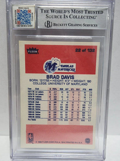 Graded Brad Davis 1986 Fleer Basketball Jersey Fusion Patch Auto BGS Auto 10