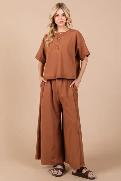 Brown linen wide-leg pants with pockets from Ces Femme half button half top set