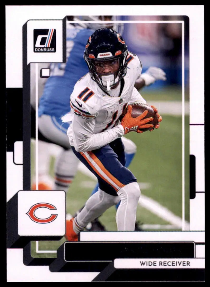 Football trading card featuring Darnell Mooney from 2022 Donruss Chicago Bears