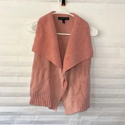 Derek Heart Girls pink sleeveless fleece knit vest with shawl collar for girls pink fleece style