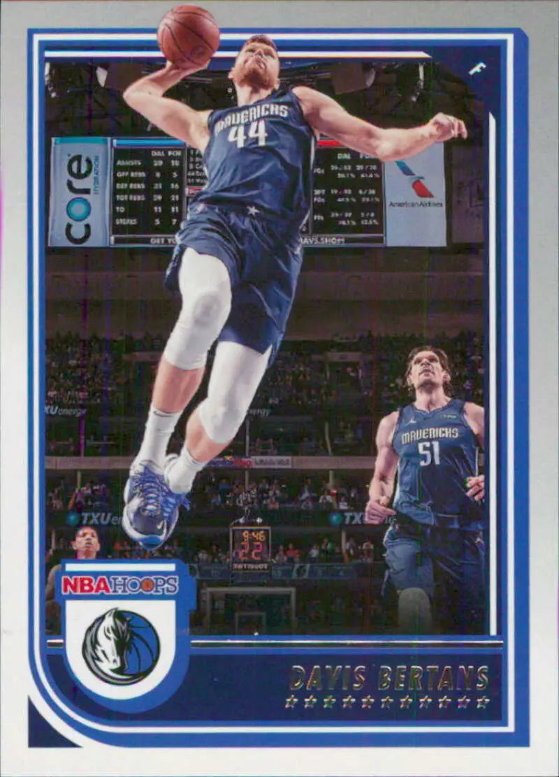 2022-23 Panini NBA Hoops #125 Davis Bertans NM-MT