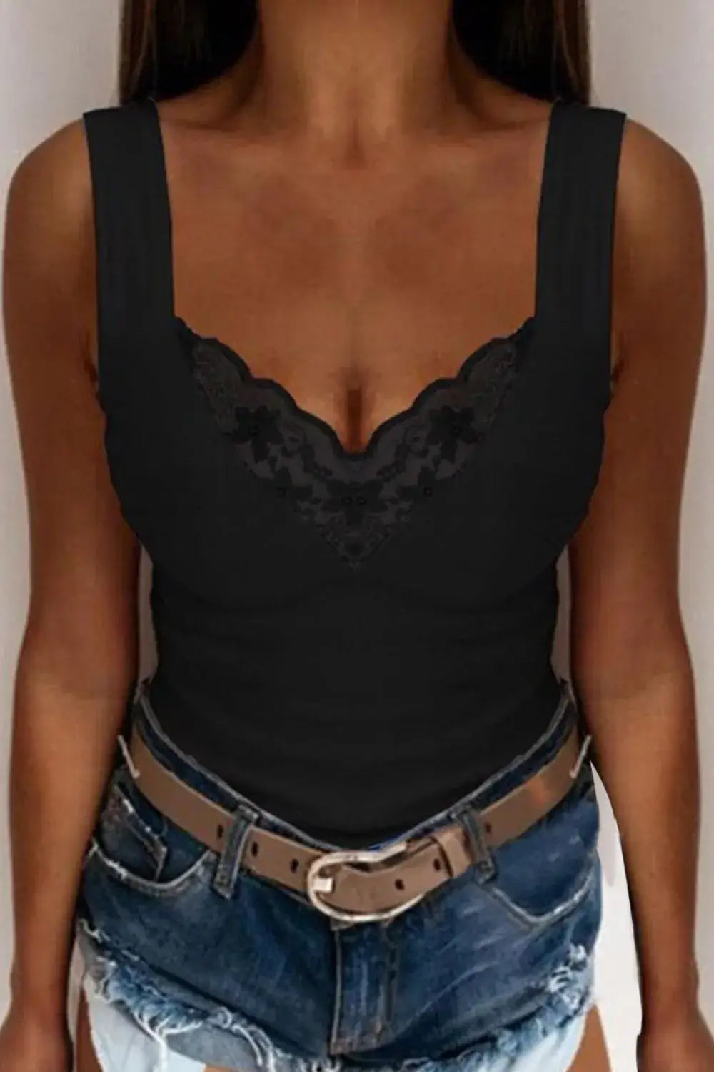 Full Size Lace Detail V-Neck Tank Plus Size - Tank Plus Size