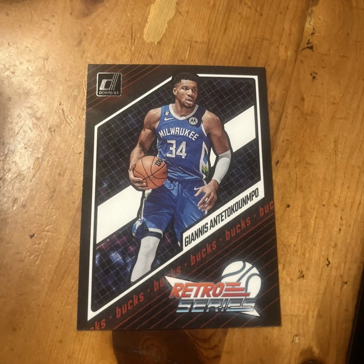 Giannis Antetokounmpo 2023-24 Donruss Retro Series Insert #23 Milwaukee Bucks card