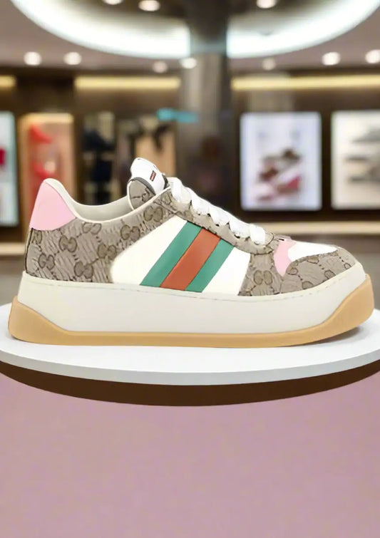 GUCCI women’s GG CANVAS SNEAKERS - Sneakers