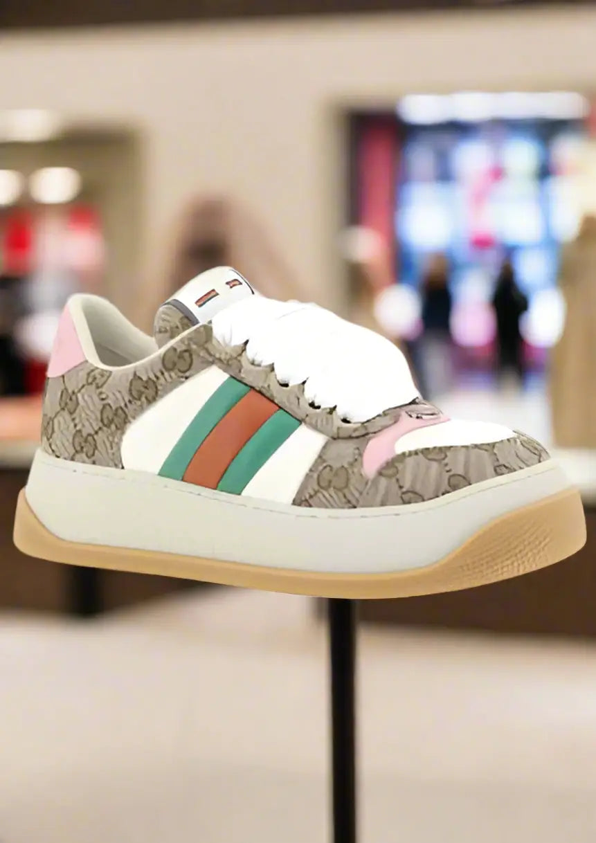 GUCCI women’s GG CANVAS SNEAKERS - Sneakers