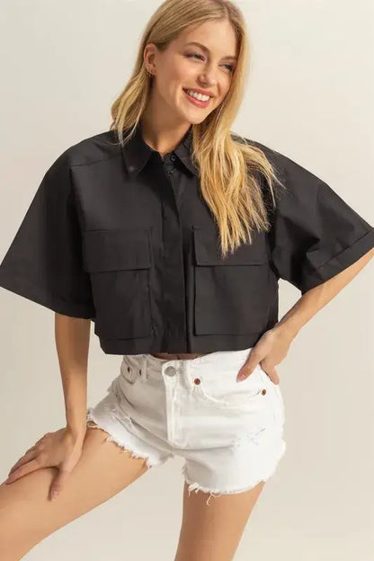 HYFVE Front Pockets Poplin Collared Neck Crop Shirt - Black / S