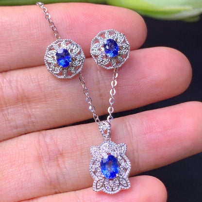 18K Gold Sapphire Pendant Necklaces