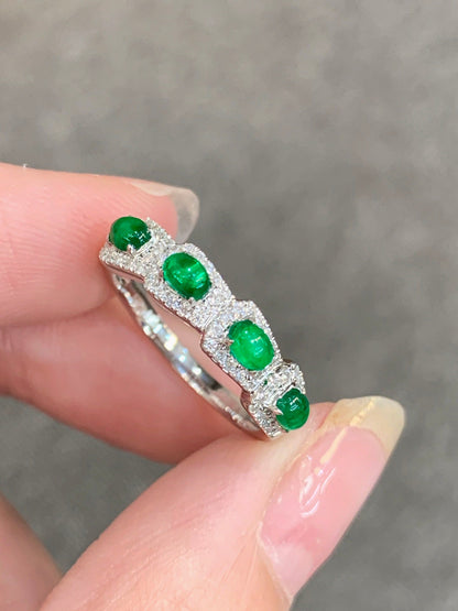 18K White Gold With Plain Emerald Ring