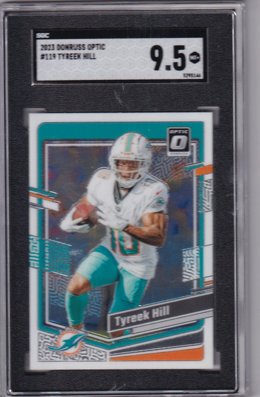 2023 Donruss Optic #119 Tyreek Hill SGC 9.5 - Miami Dolphins