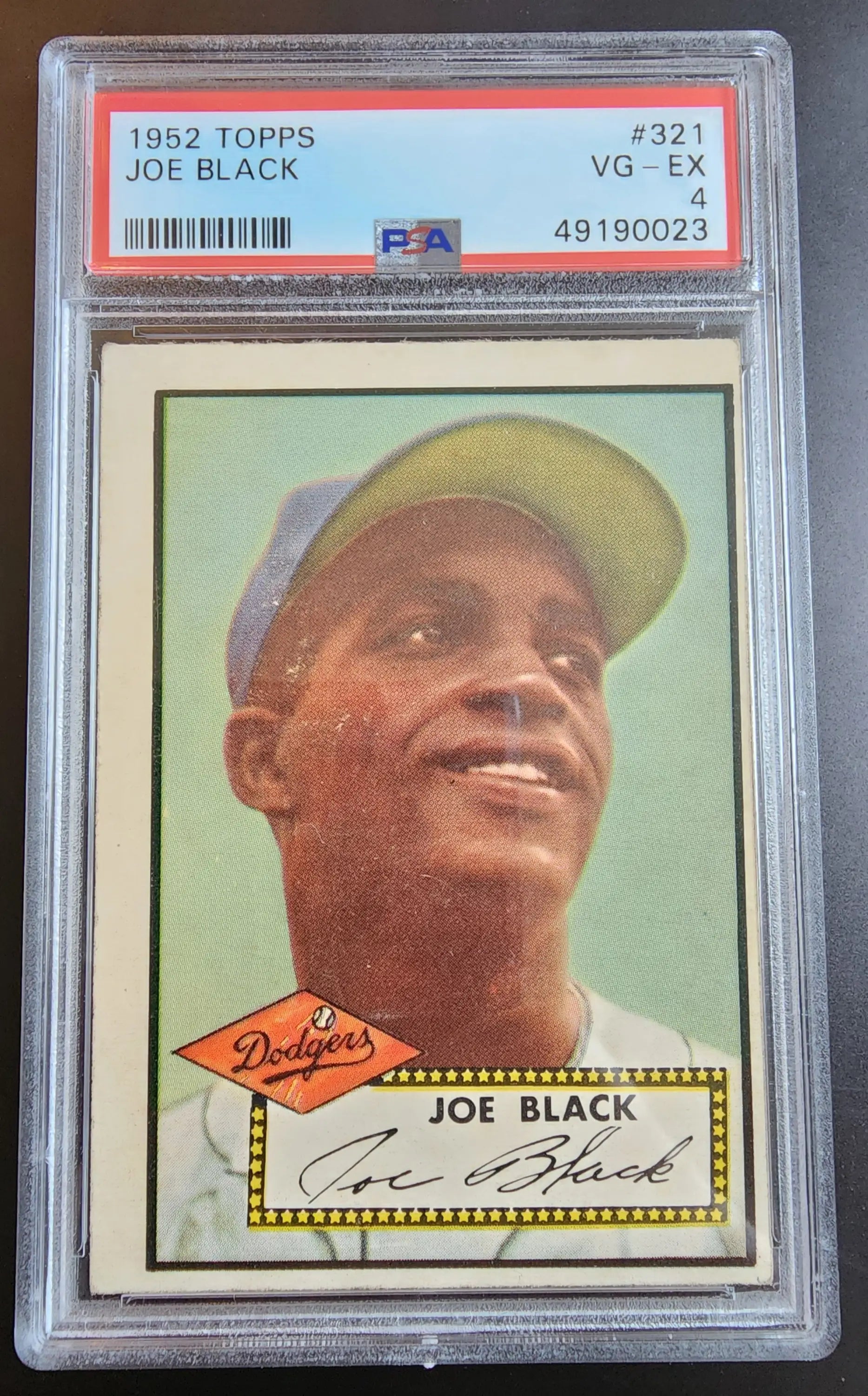 PSA-graded Joe Black 1952 Topps #321 baseball card on mint green background
