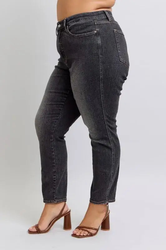Judy Blue Full Size Mid Rise Tummy Control Slim Jeans Plus Size - Jeans Plus Size