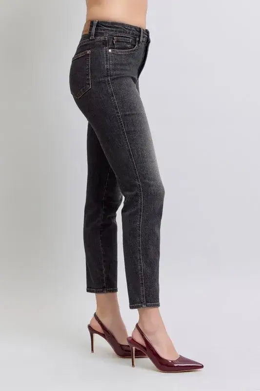Judy Blue Full Size Mid Rise Tummy Control Slim Jeans Plus Size - Jeans Plus Size