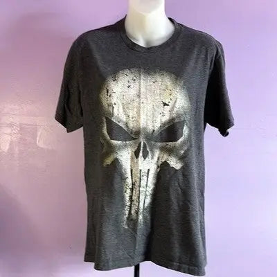 Dark gray Punisher skull graphic T-shirt in size medium for men